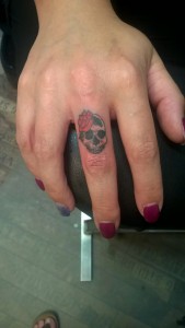 Skull on Finger